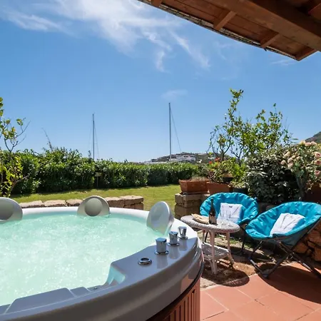 公寓 Con Jacuzzi Privata